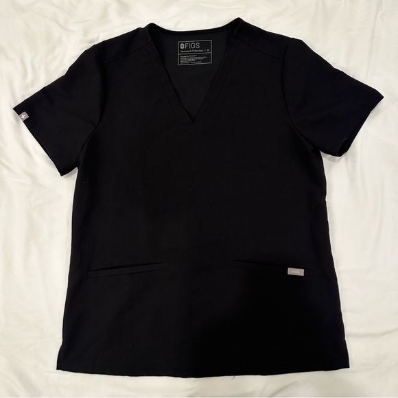 Figs Tops - Figs Casma Three-Pocket Scrub Top